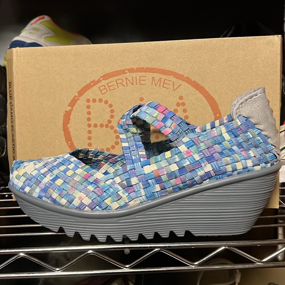 - Bernie Mev Blue & Grey Wedges NIB - Picture 5 of 5